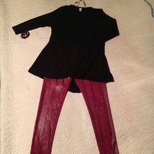 Knit top, leggings & jewelry